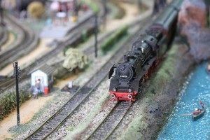 train-miniature